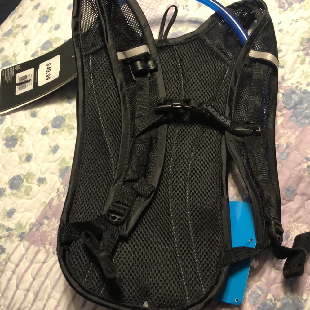 NWT CamelBak - Picture 3 of 4